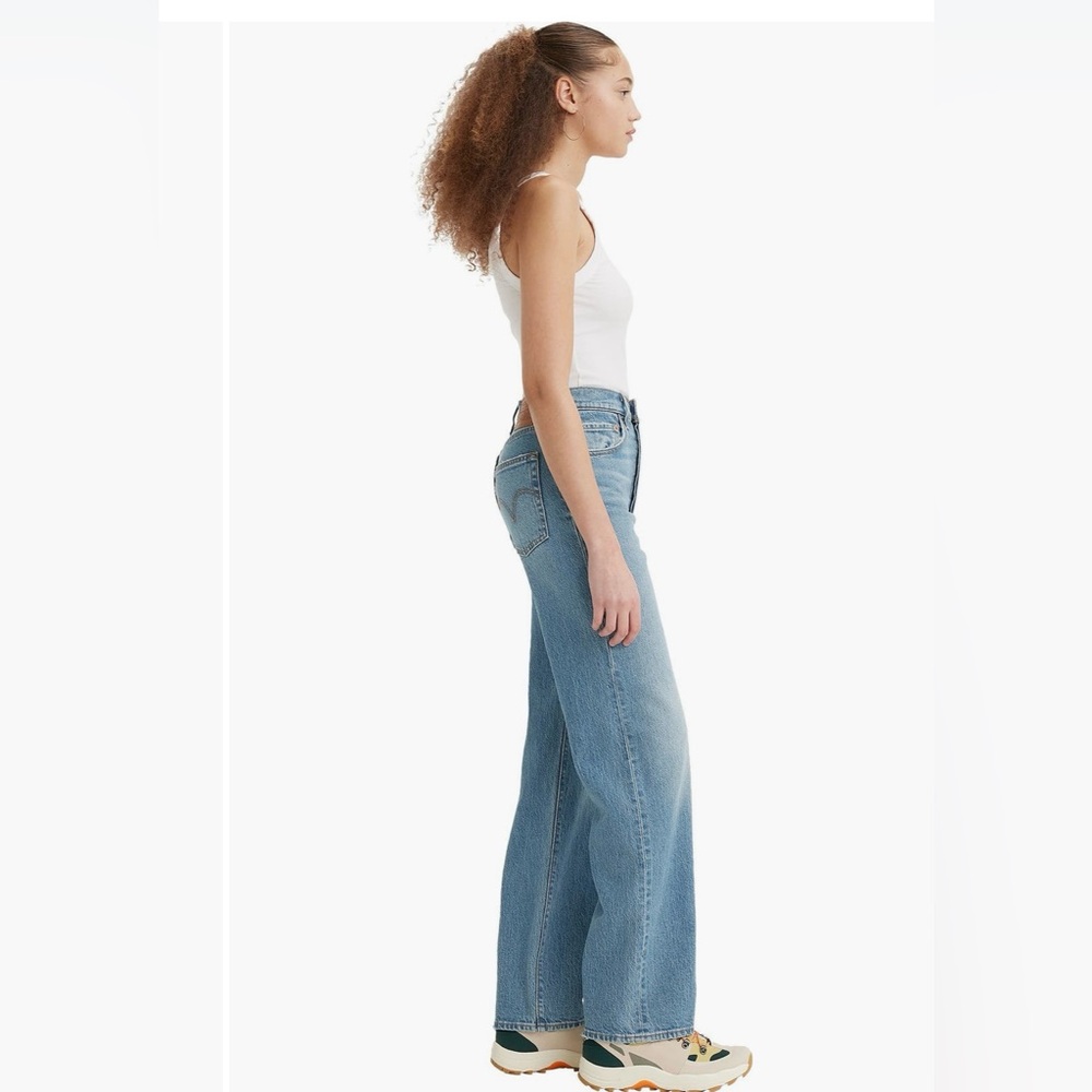 Levi's Full Length Straight Leg Jeans - Picture 5 of 6